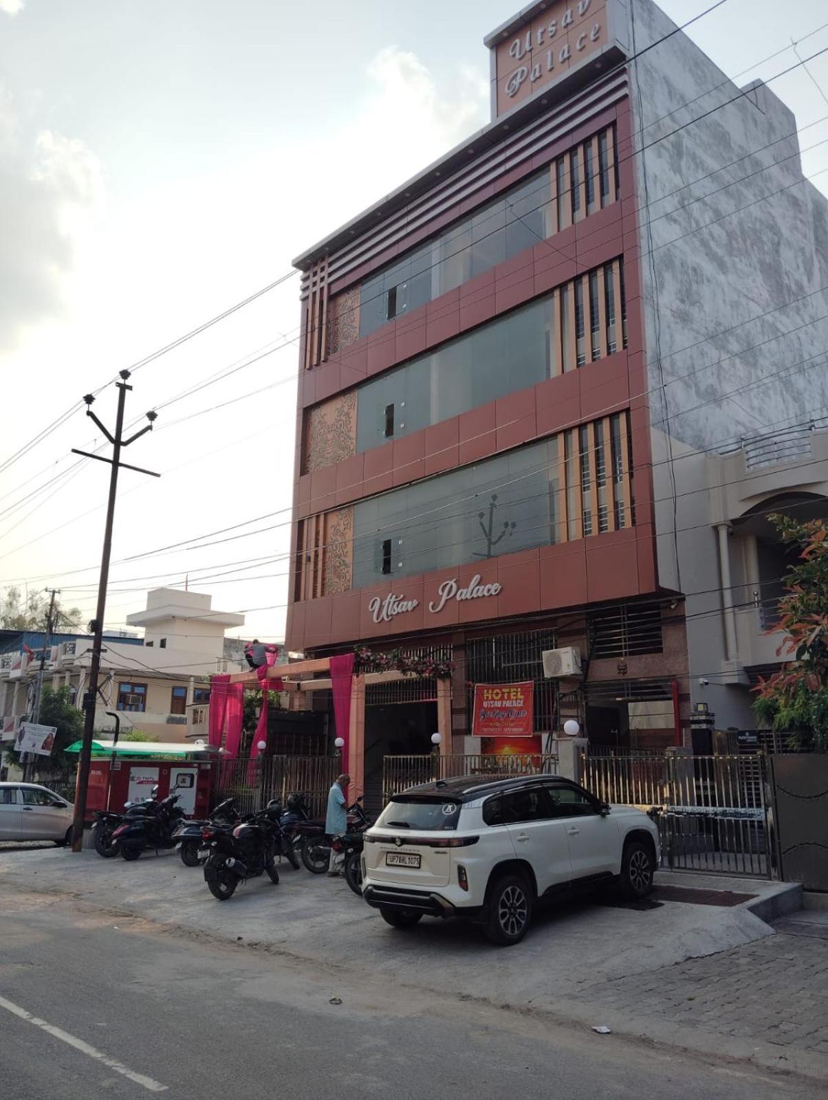 Hotel Utsav Palace Kanpur Exterior foto